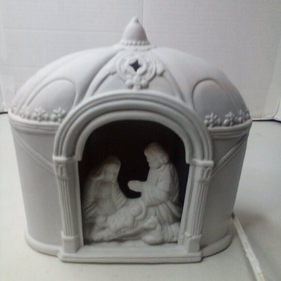 Vintage Porcelain Ceramic Nativity Scene Light Up White Christmas 8" - Picture 11 of 13